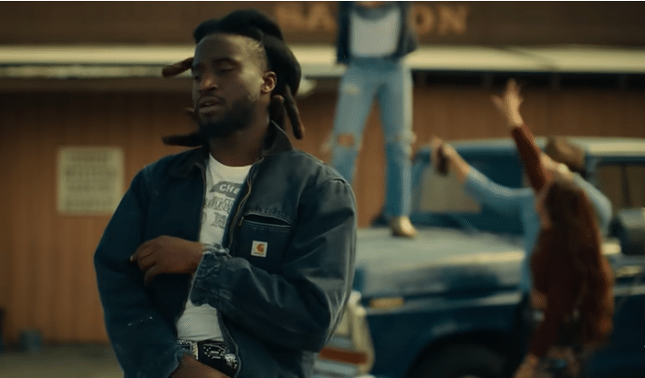 Shaboozey – A Bar Song (Tipsy)