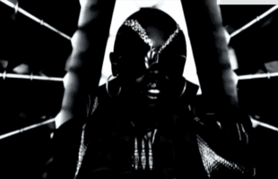 Missy Elliott – She’s A B**ch